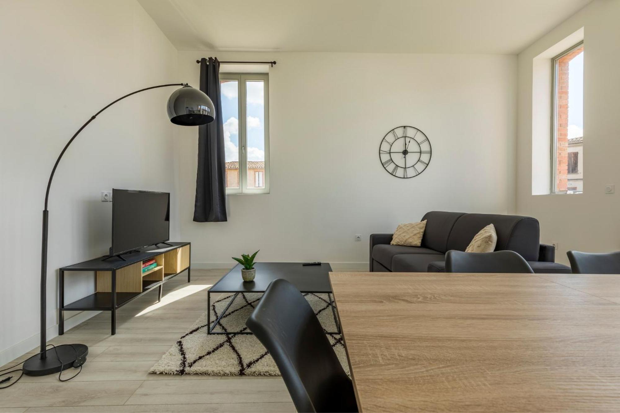 Le Sicre - T3 Confort, Centre Castelsarrasin, Parking Exterior foto