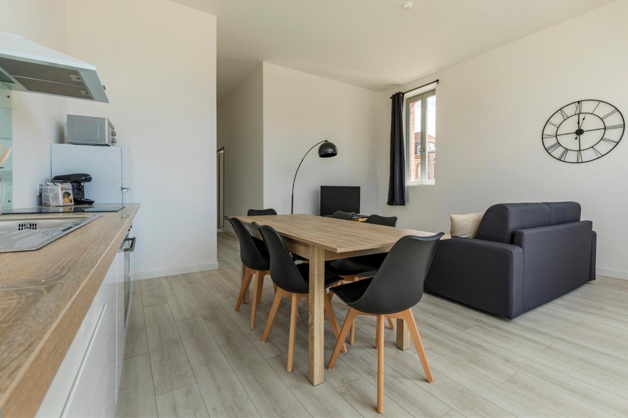 Le Sicre - T3 Confort, Centre Castelsarrasin, Parking Exterior foto